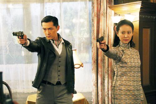 伪装者里面眼镜蛇是谁_vr眼镜里面的效果视频_魔兽里面完美的伪装