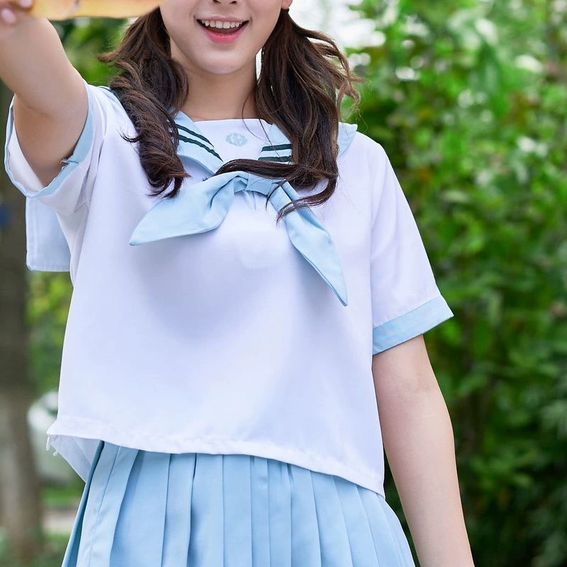 水手服会露腰吗_水手服上衣脱不下来怎么办_akb48不要脱人家的水手服是在哪